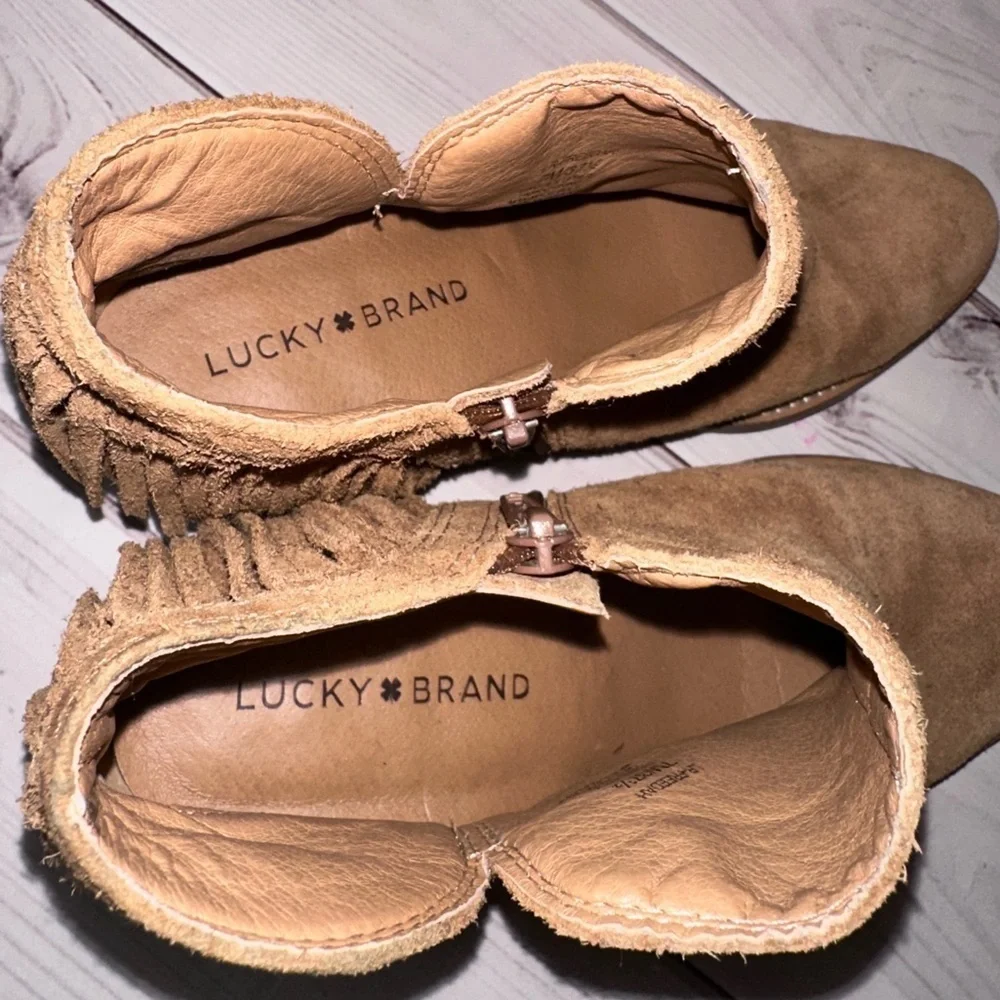 Lucky Brand Freedah Fringe Suede Booties Tan Size 7M Western  Boho Almond Toe